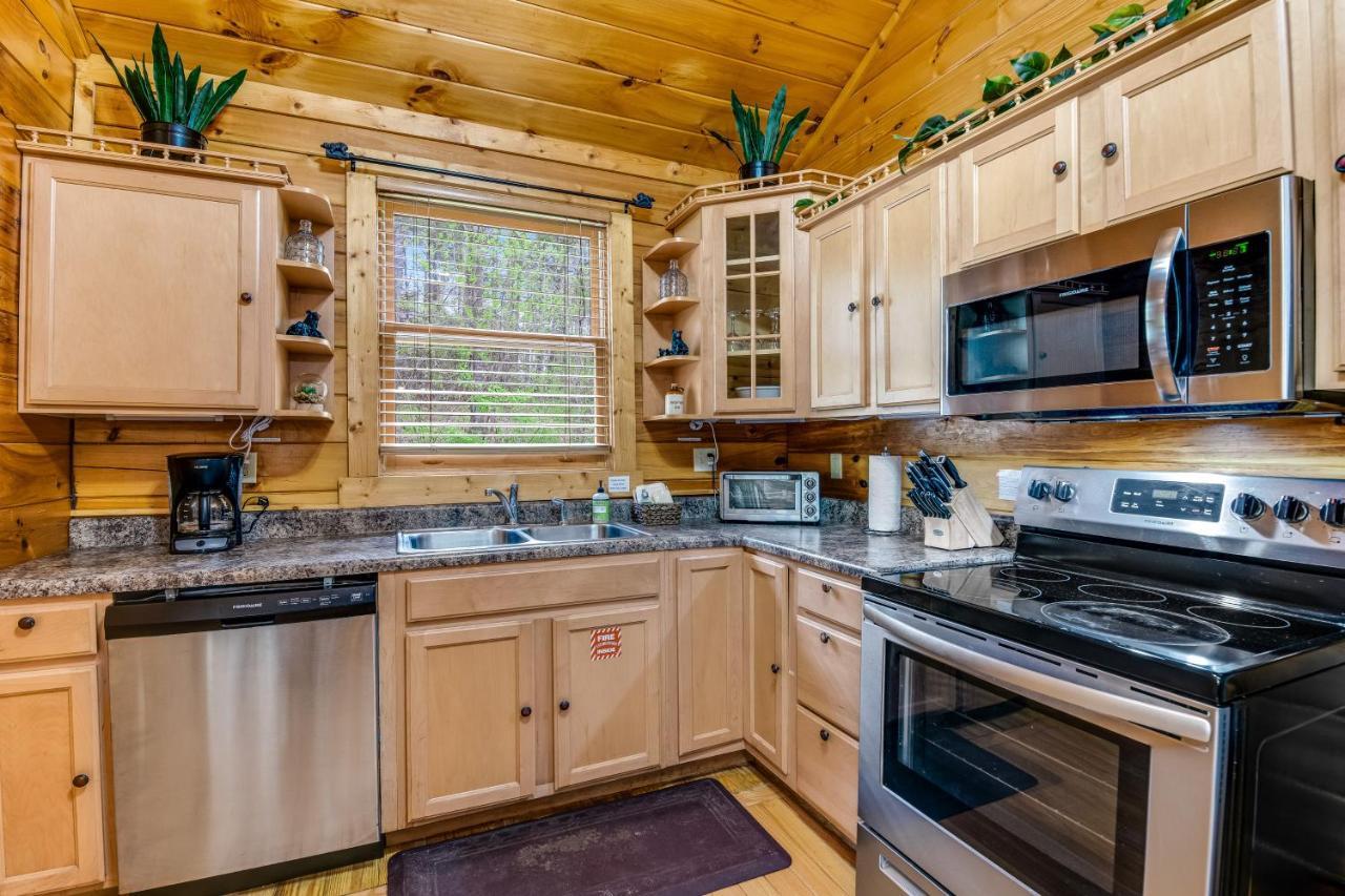 Smoky Bears Den Villa Sevierville Exterior photo