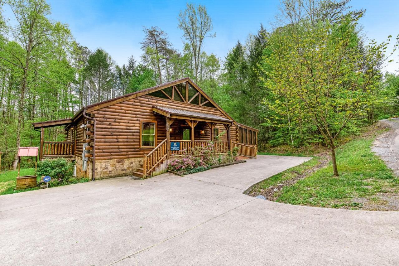 Smoky Bears Den Villa Sevierville Exterior photo