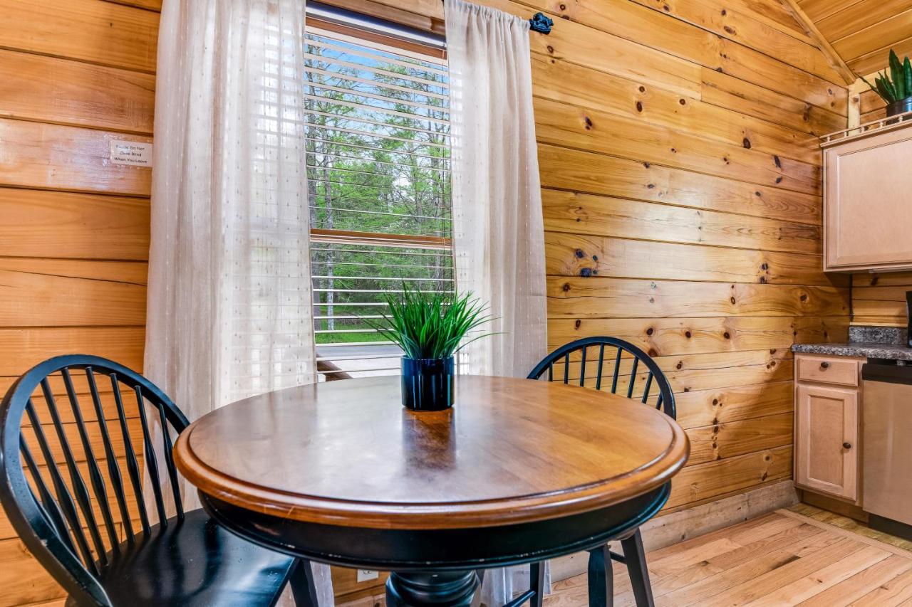 Smoky Bears Den Villa Sevierville Exterior photo