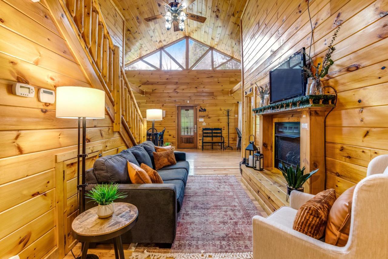 Smoky Bears Den Villa Sevierville Exterior photo