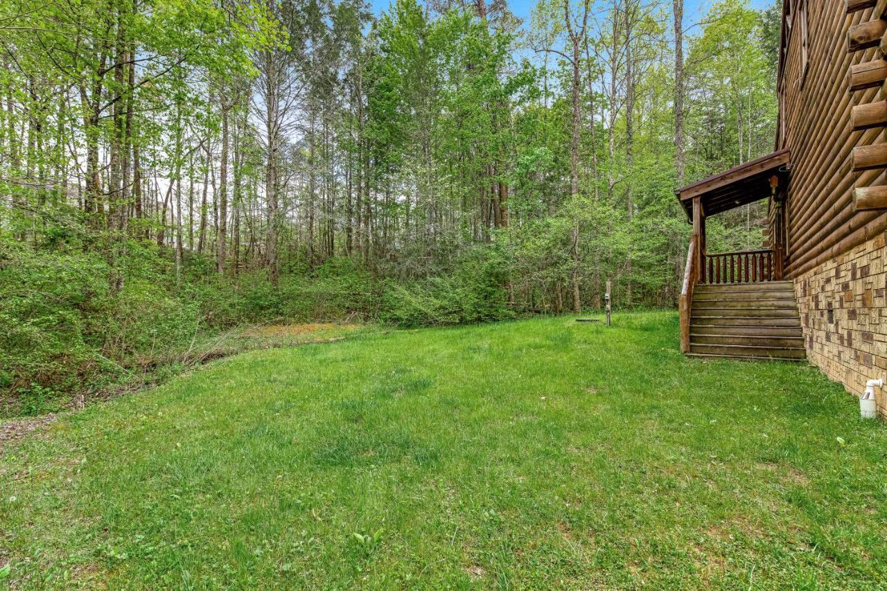 Smoky Bears Den Villa Sevierville Exterior photo