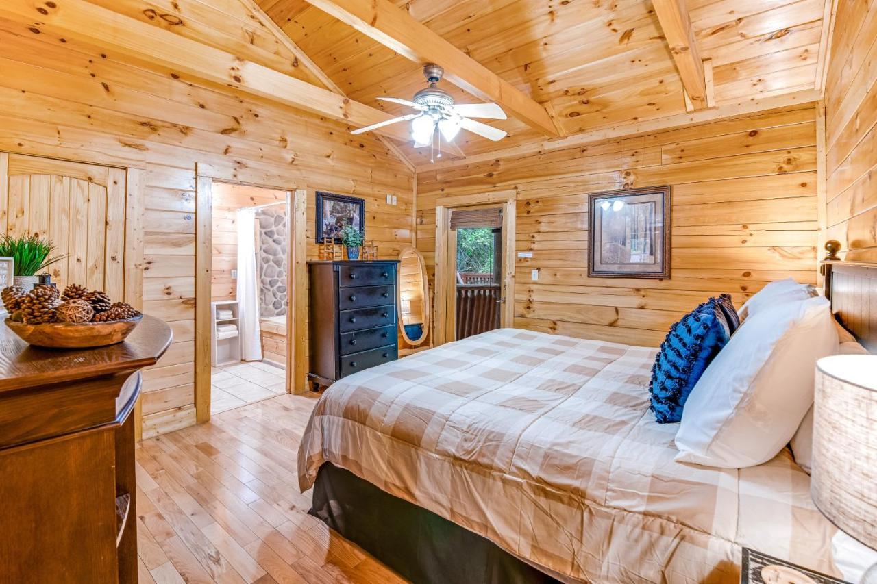 Smoky Bears Den Villa Sevierville Exterior photo