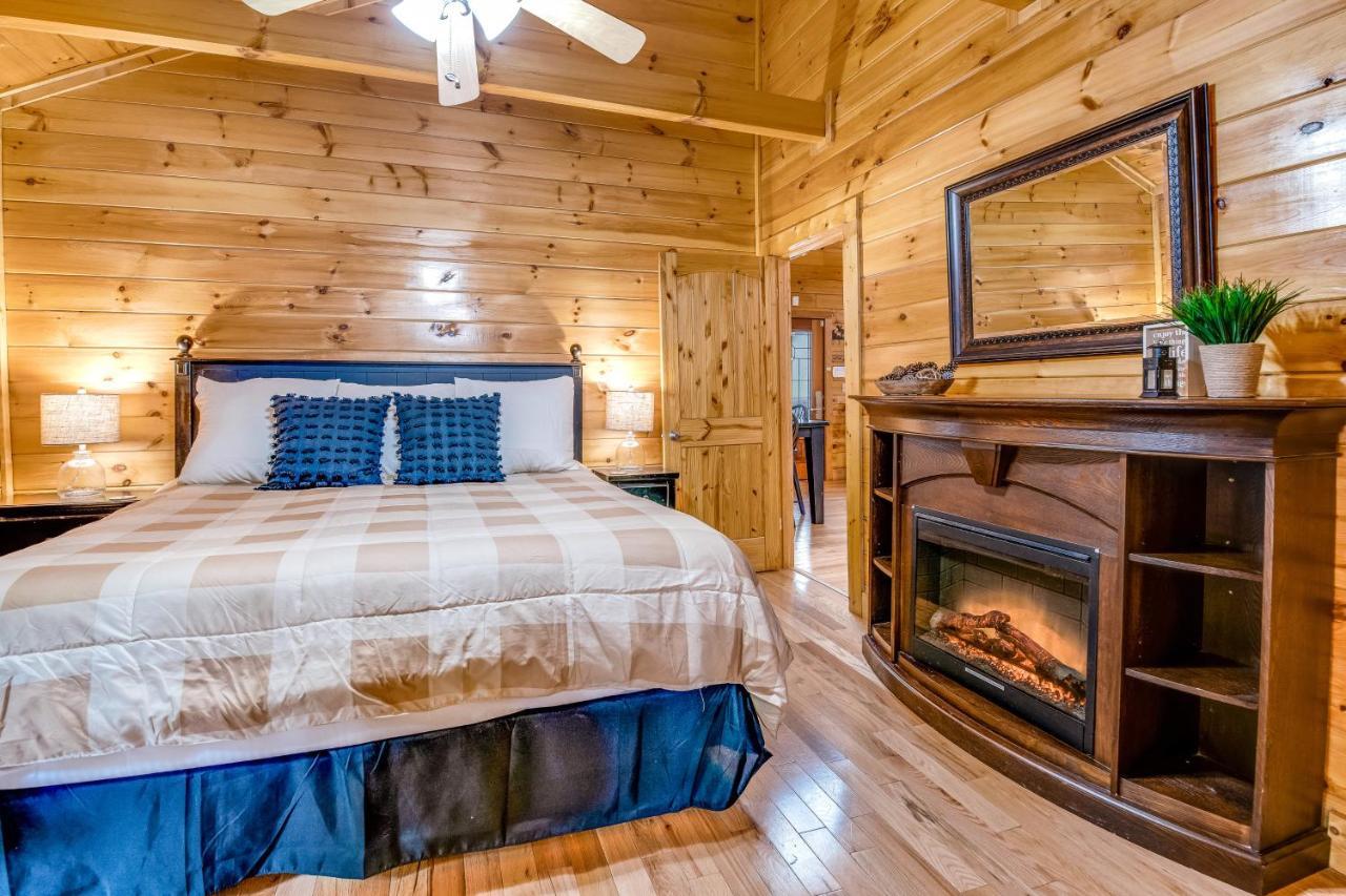 Smoky Bears Den Villa Sevierville Exterior photo